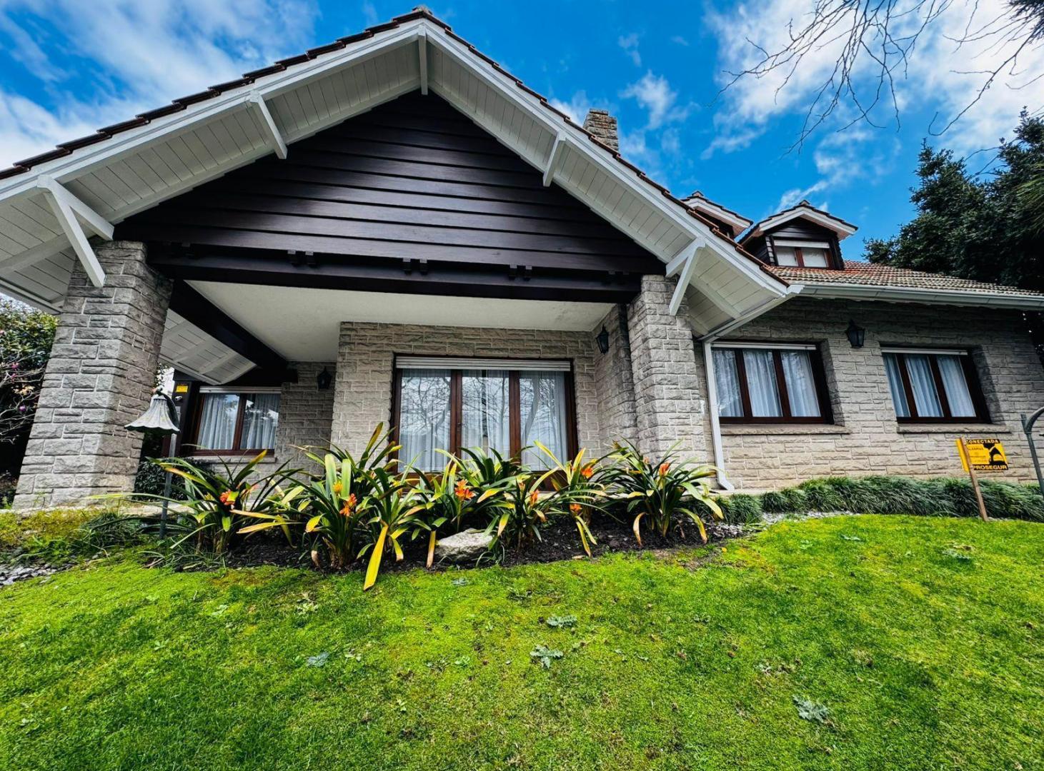 Foto de Casa en Matheu 1600 de cinco ambientes con parque y piscina, imagen 4