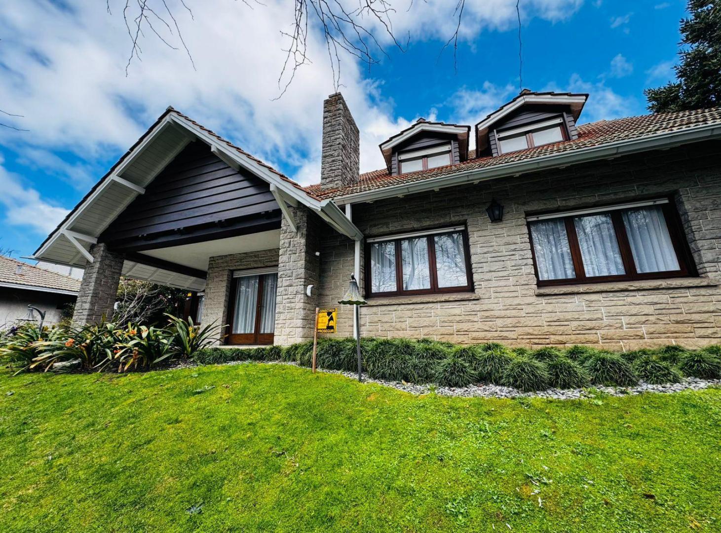 Foto de Casa en Matheu 1600 de cinco ambientes con parque y piscina, imagen 1