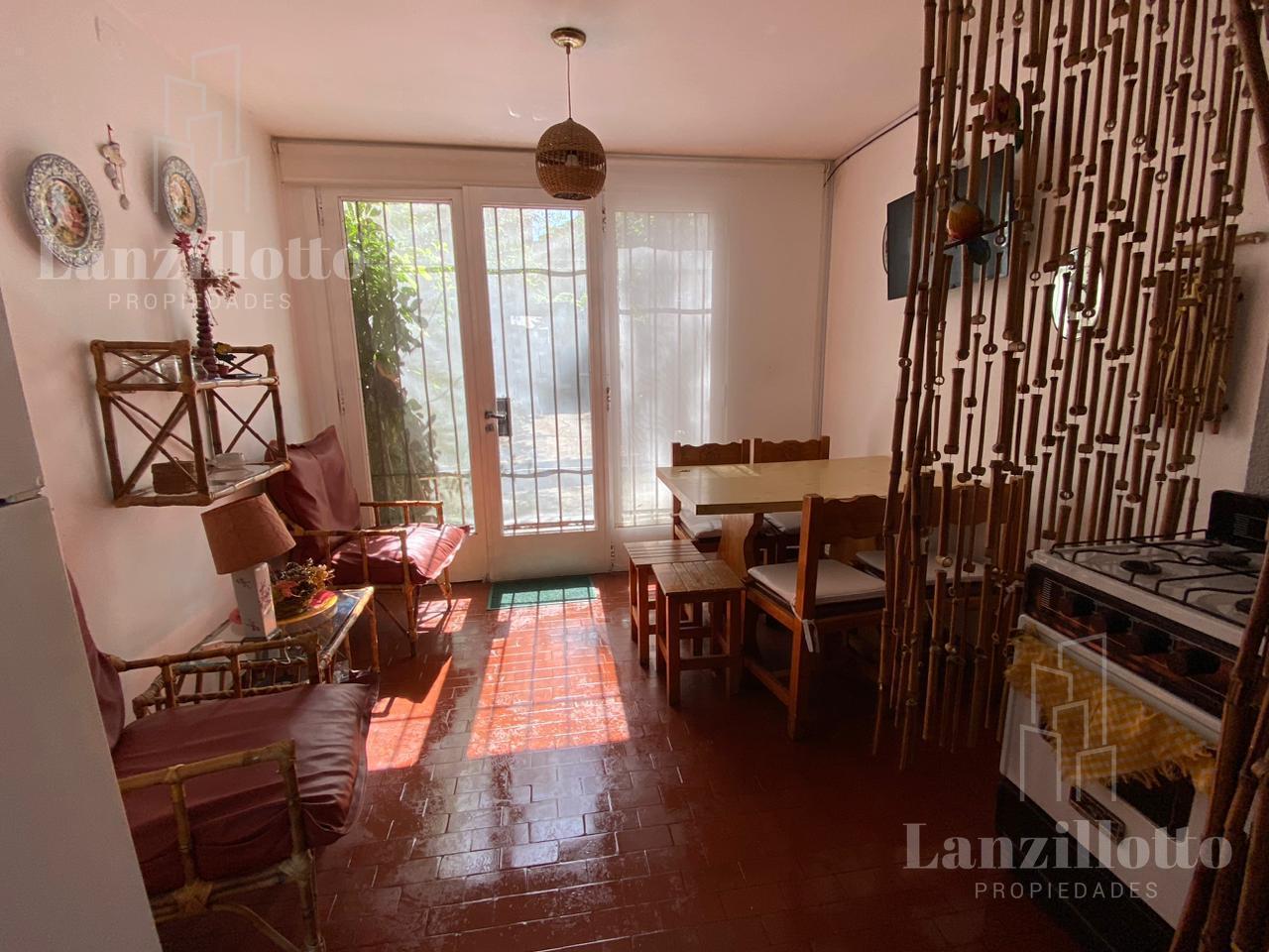 Departamento 3 ambientes en venta en Villa Gesell