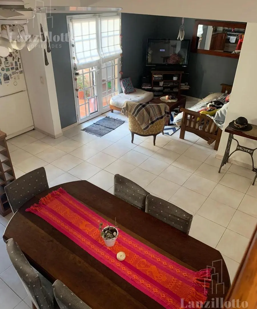 Casa 4 ambientes apto credito en Lanús Este 2