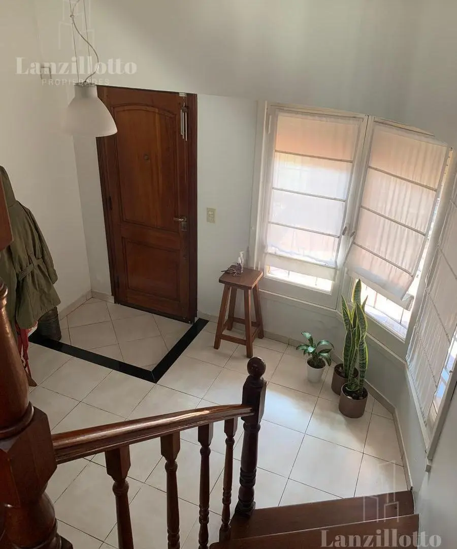 Casa 4 ambientes apto credito en Lanús Este 5