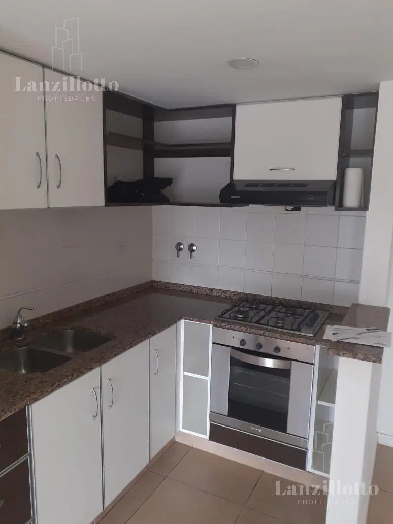 Departamento 2 ambientes en alquiler - Lomas de Zamora Este 3