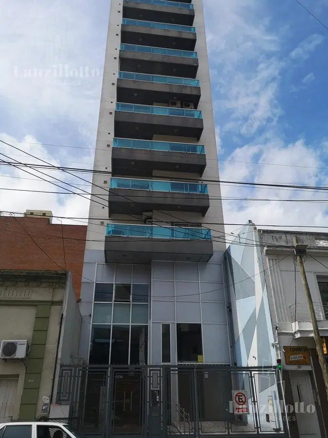 Departamento 2 ambientes en alquiler en Lanús Este 3