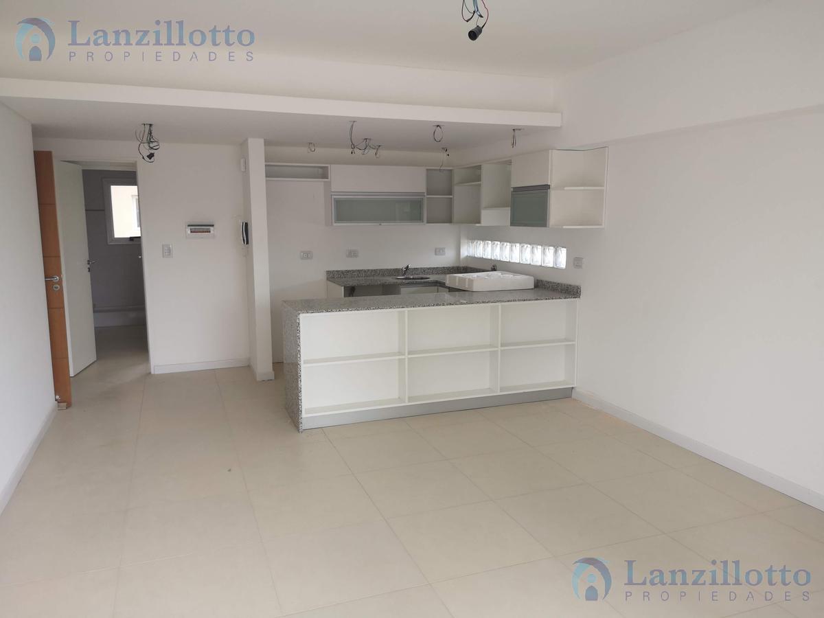 Foto de Departamento 2 ambientes con cochera en alquiler - Lanús Este, imagen 3