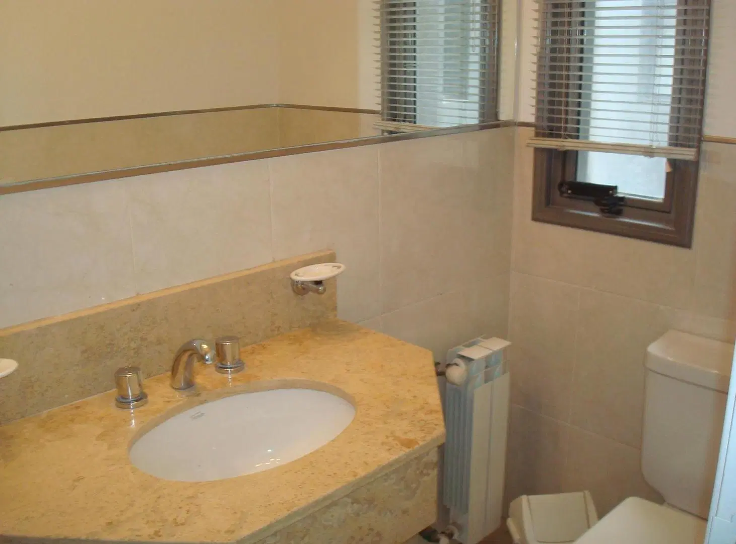 DOS DORM C BALCON Y PILETA - B GENERAL PAZ 4