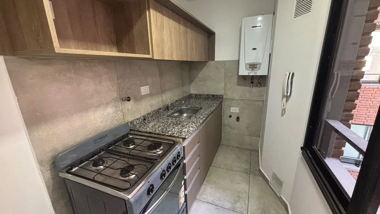 DPTO 1 DORM SEMI-NUEVO - B GUEMES 4