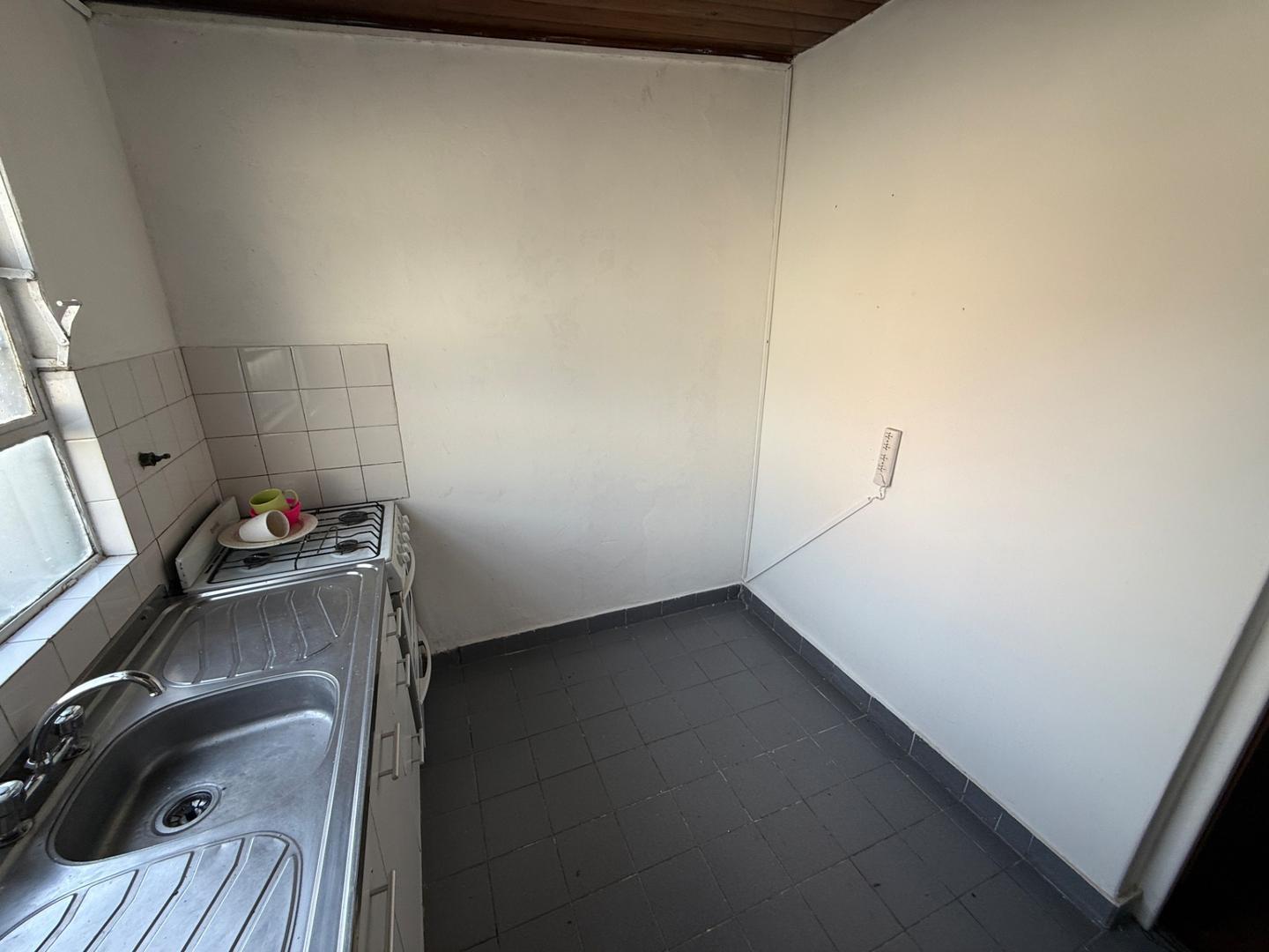 Foto de MONOAMBIENTE EN ALQUILER PROXIMO A ESTACION A. DEL VALLE, imagen 5