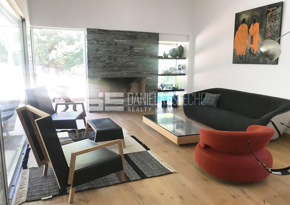 D. Esteche Realty