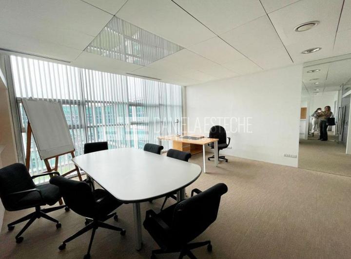Oficina en Skyglass 1 2