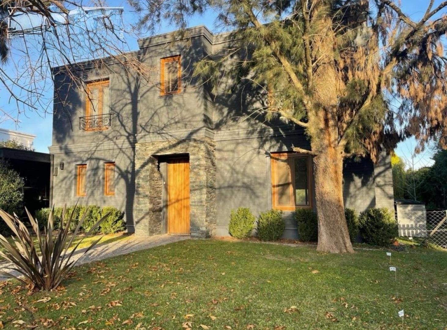 Lindisima casa en venta Club de Campo San Francisco