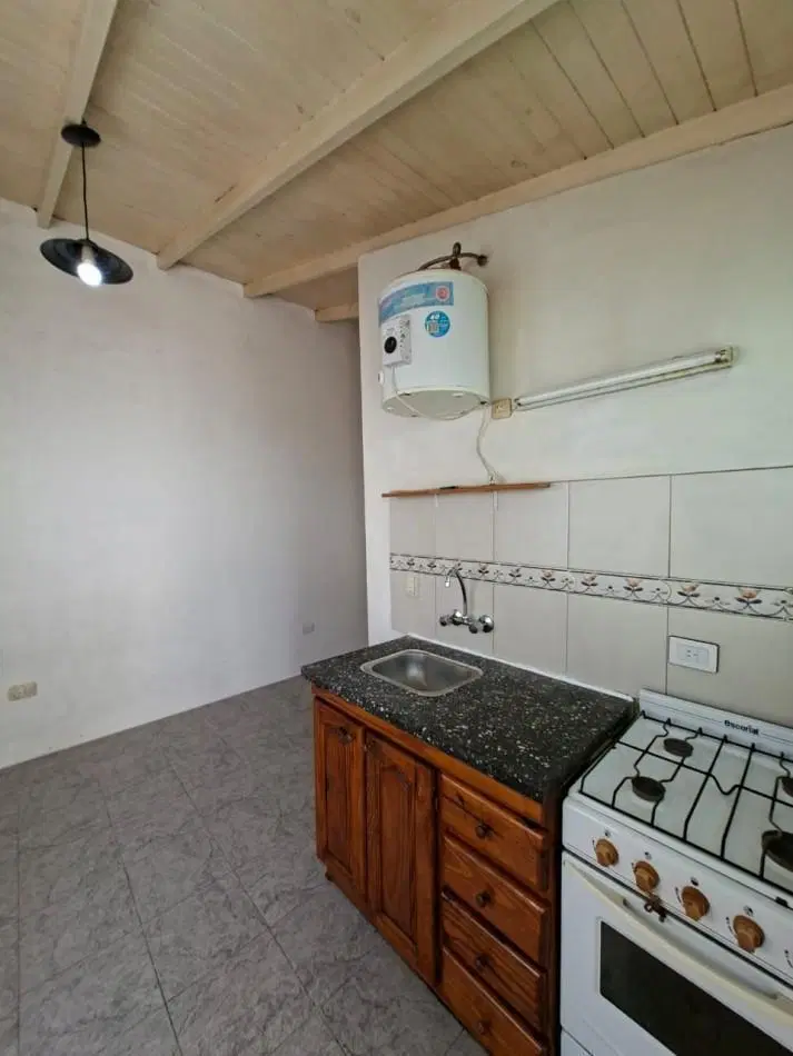 PH. DOS AMBIENTES EN ALQUILER VILLA ADELINA 3