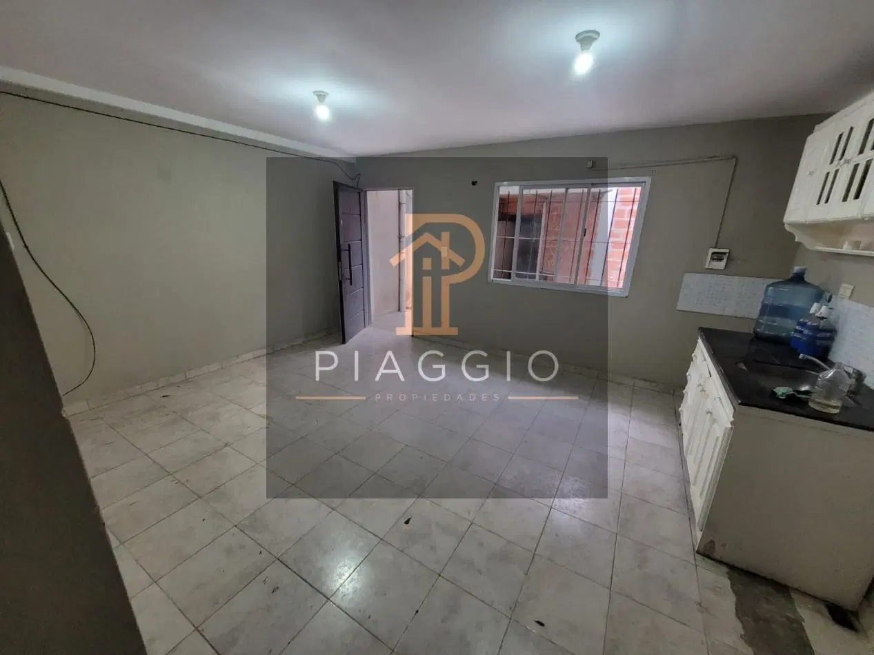 DEPARTAMENTO ALQUILA 2 AMB. MORENO 3