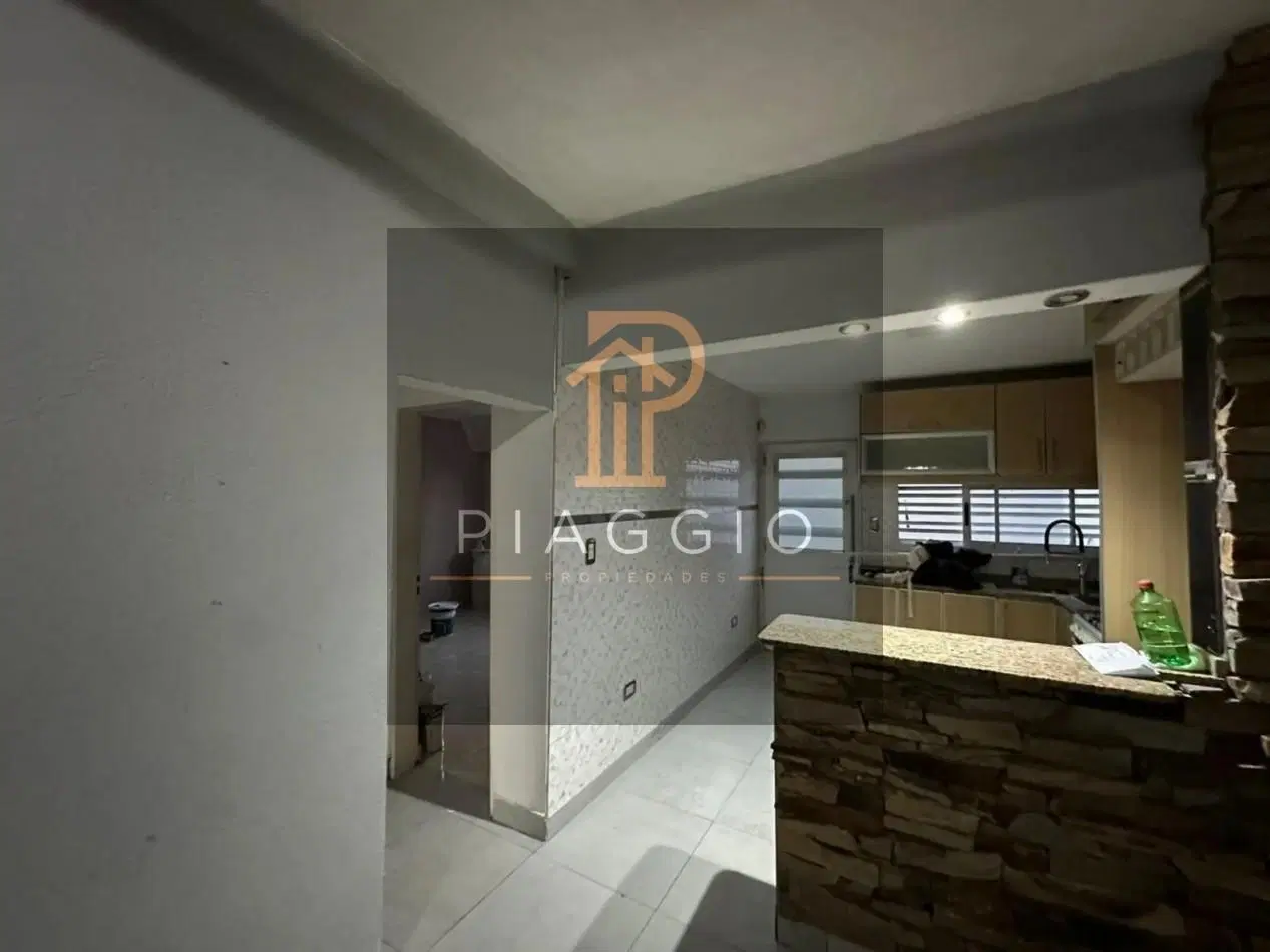 CASA EN VENTA - LOMA HERMOSA 4