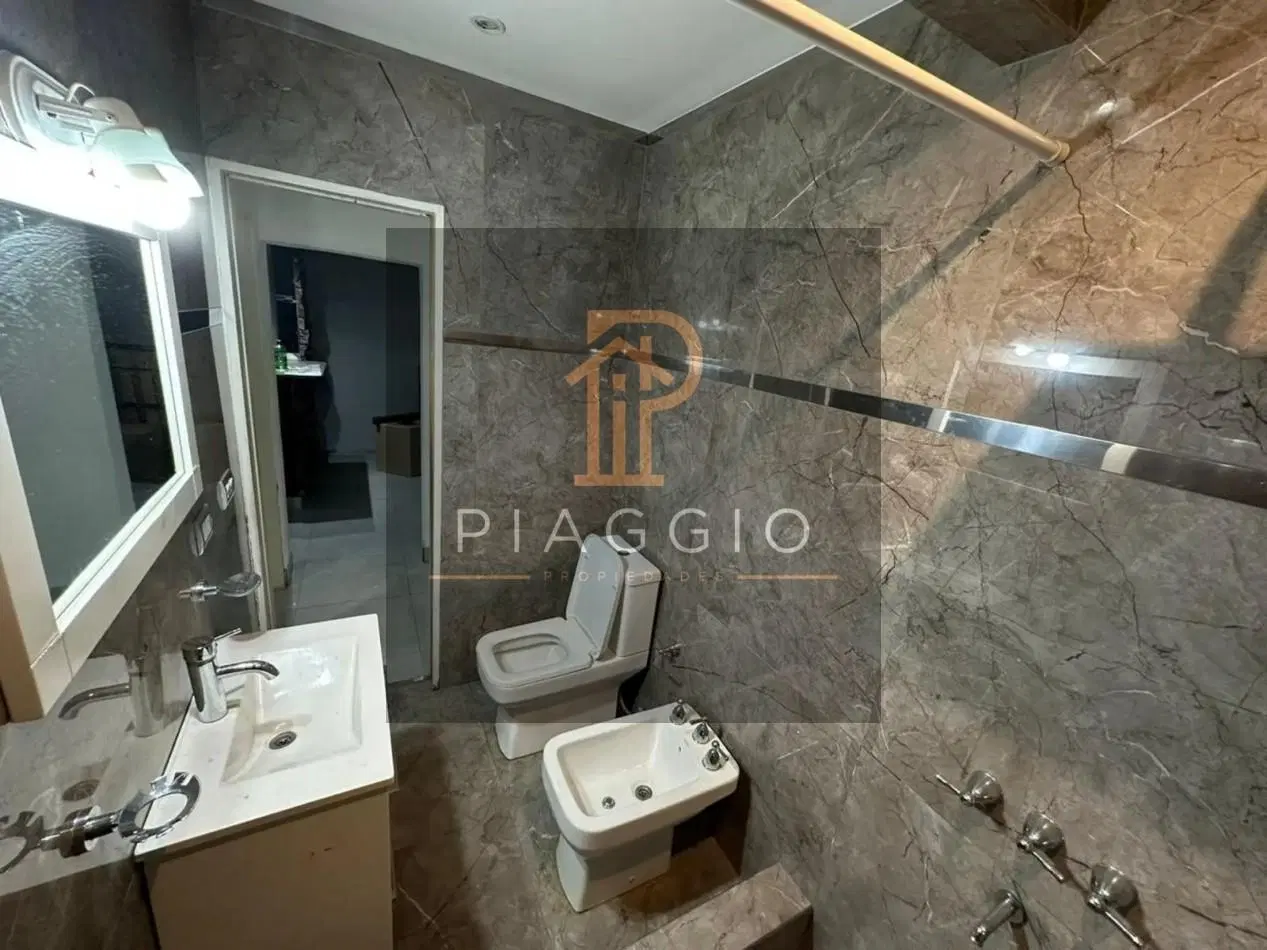 CASA EN VENTA - LOMA HERMOSA 3