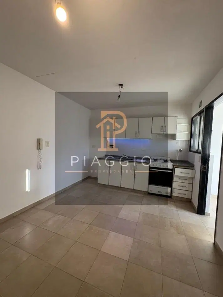 DEPARTAMENTO 3 AMBIENTESEN ALQUILER CON PATIO 5