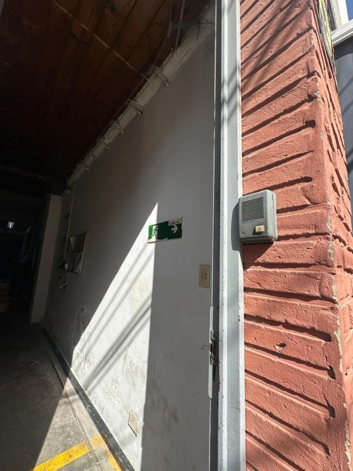 Foto de GALPON EN ALQUILER VICENTE LOPEZ 900M2, imagen 2