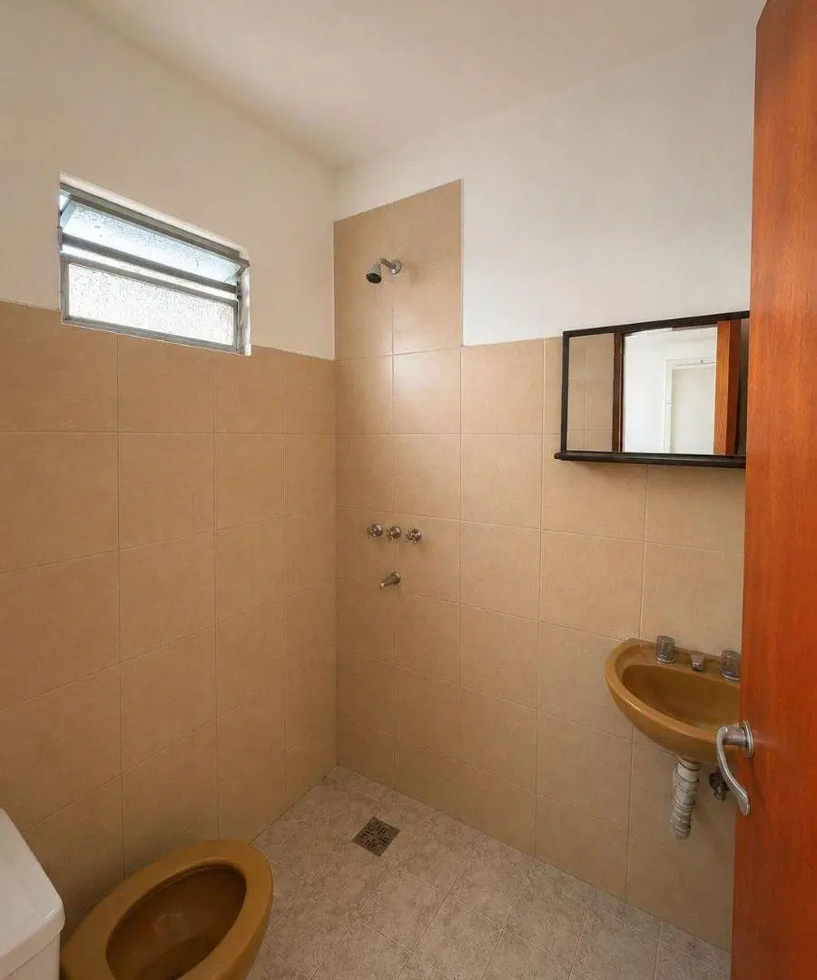 Vendo Casa B° Villa Azalais 2 dorm 4