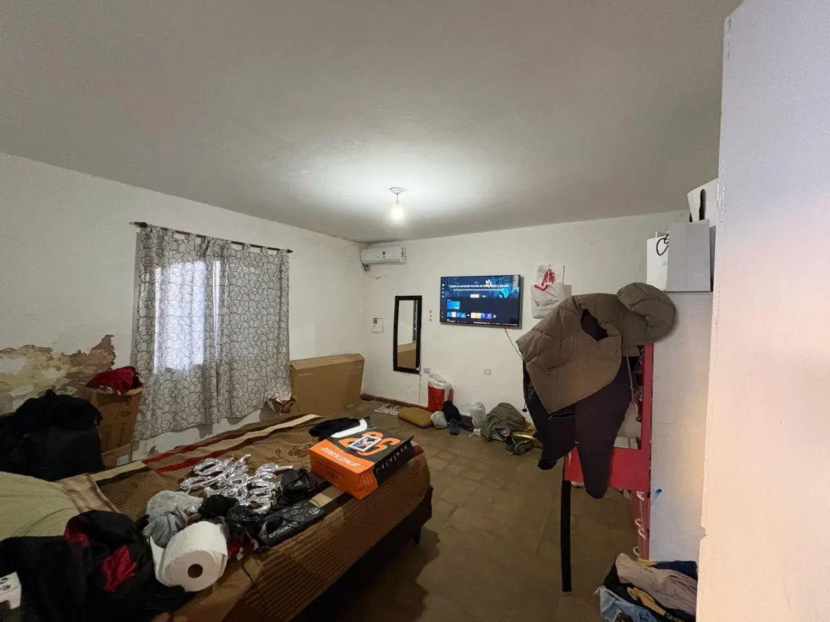 Vendo Casa B° Villa Azalais 2 dorm 2
