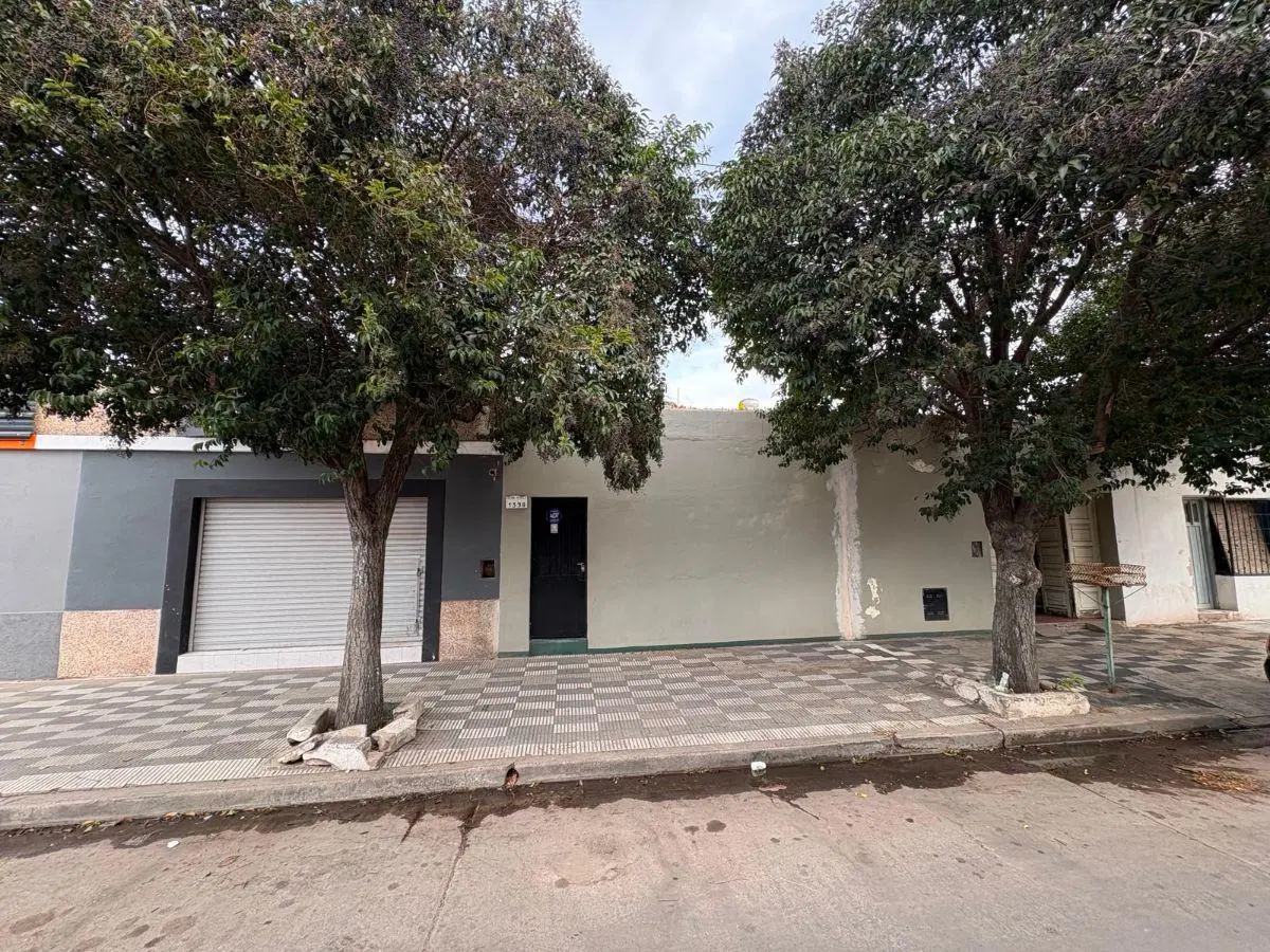 Vendo dos Locales + Dpto 1 dormitorio 2
