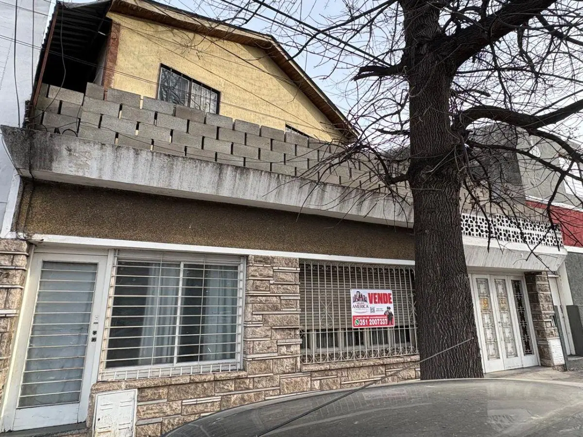 Vendo Casa 3 dorm B° Gral. Bustos Ideal Rentabilidad ! 2