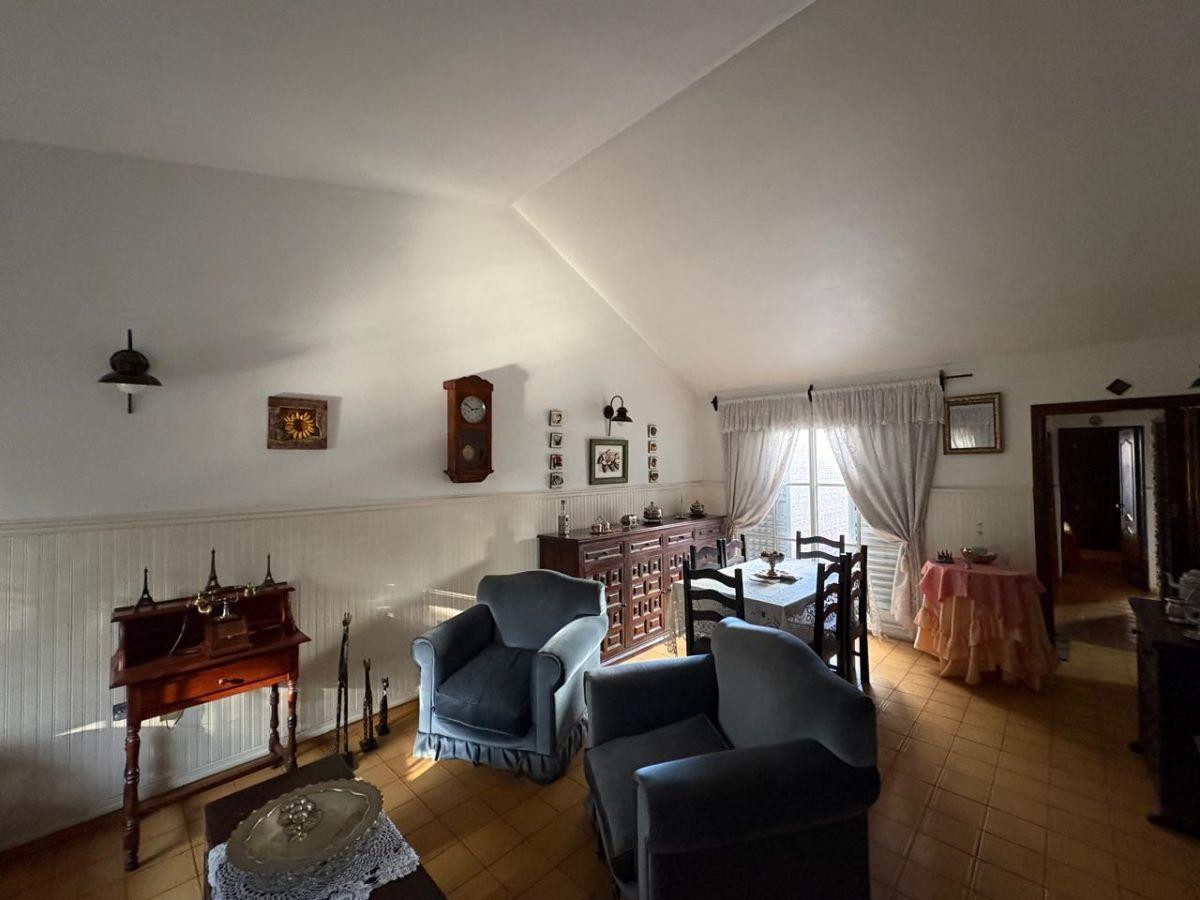 Foto de Vendo Casa Apta Crédito B° Urca 3 dorm gje Piscina, imagen 2