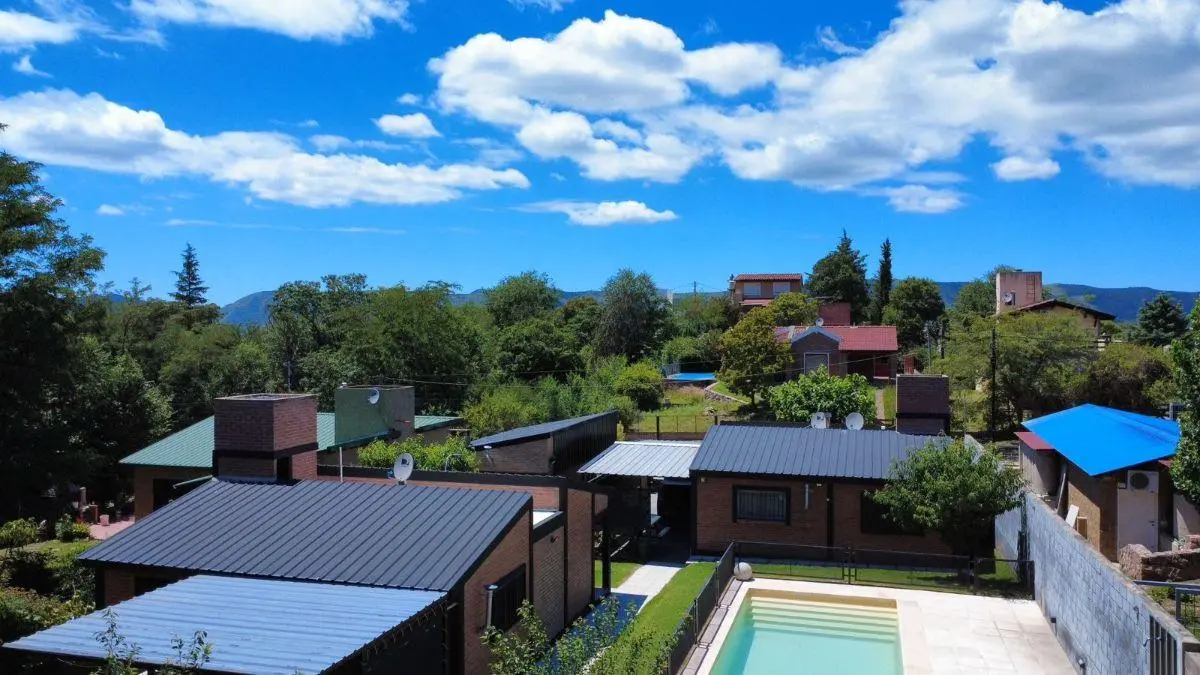 Oportunidad Venta de Complejo en Icho Cruz Sierras. Ideal Renta. 1