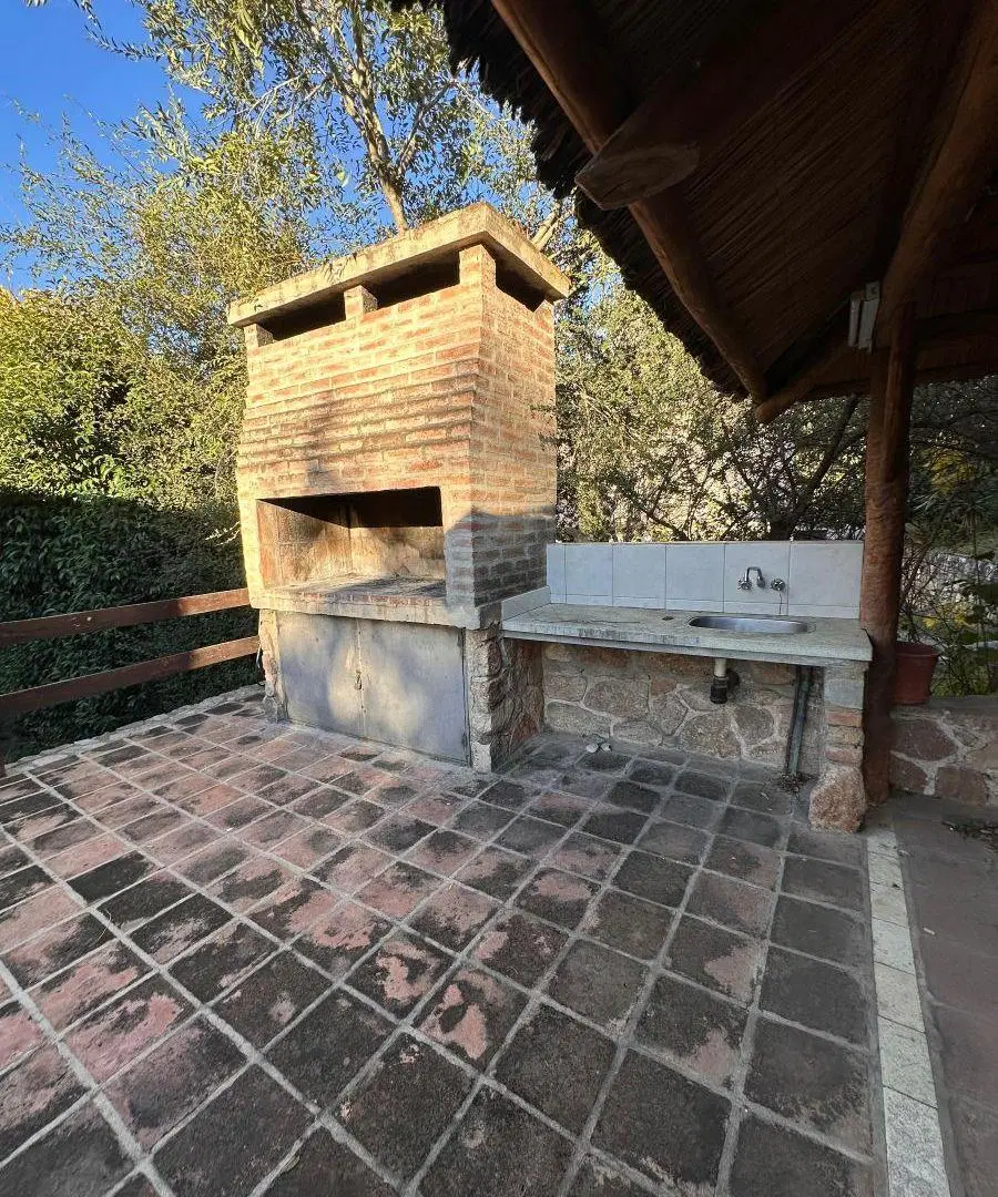 Venta de propiedad en Icho Cruz con piscina. 3 Dormitorios. 2