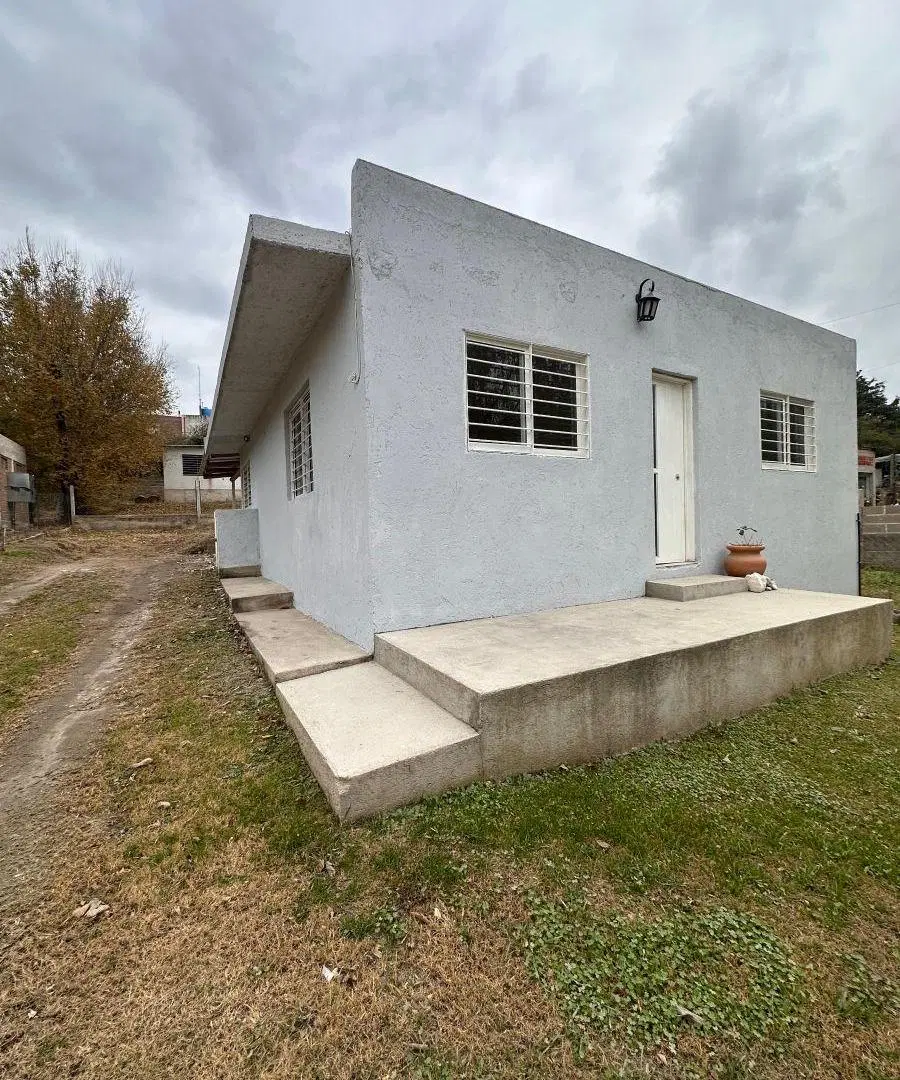 Alquiler Anual en San Antonio de Arredondo. Dos dormitorios. 4