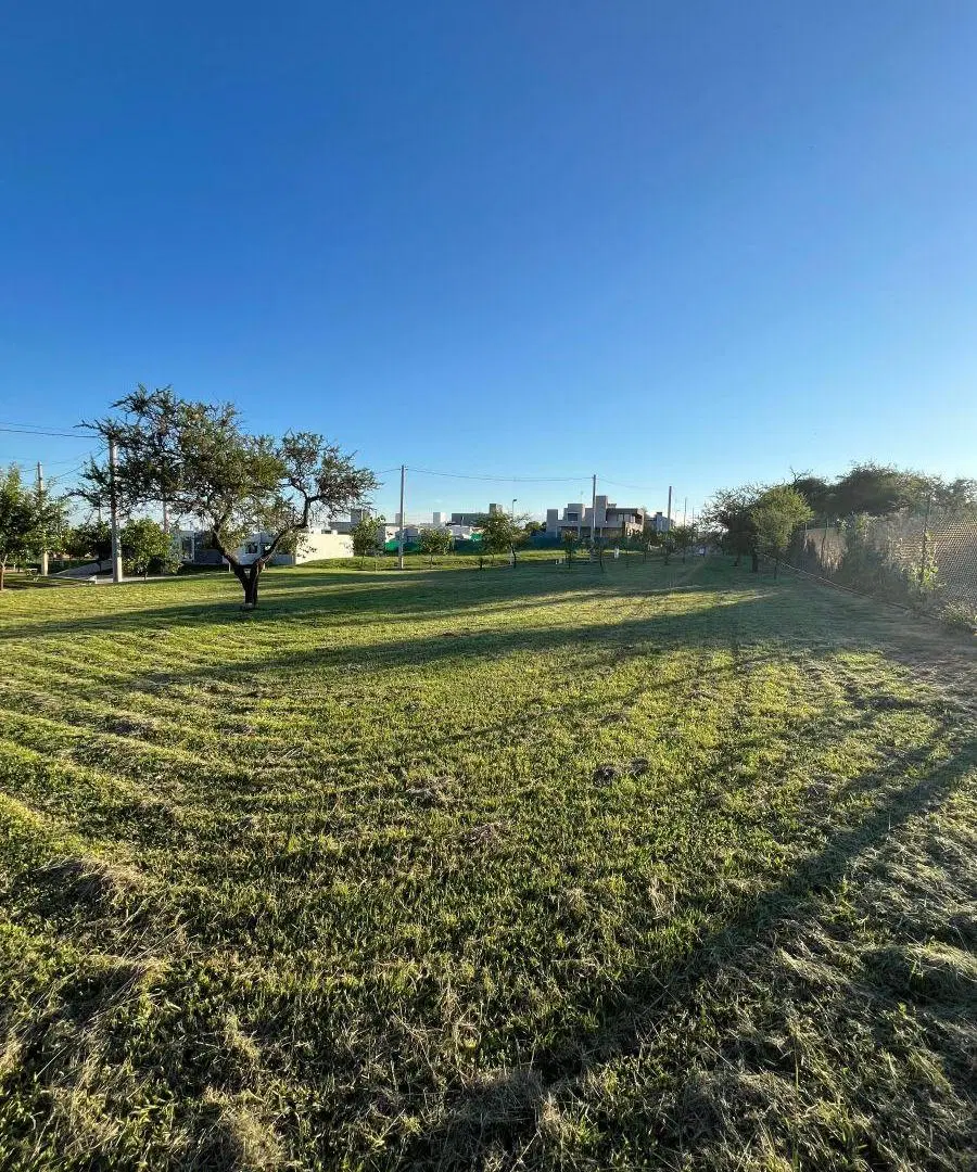 Venta lote en barrio cerrado Tejas 4. 3