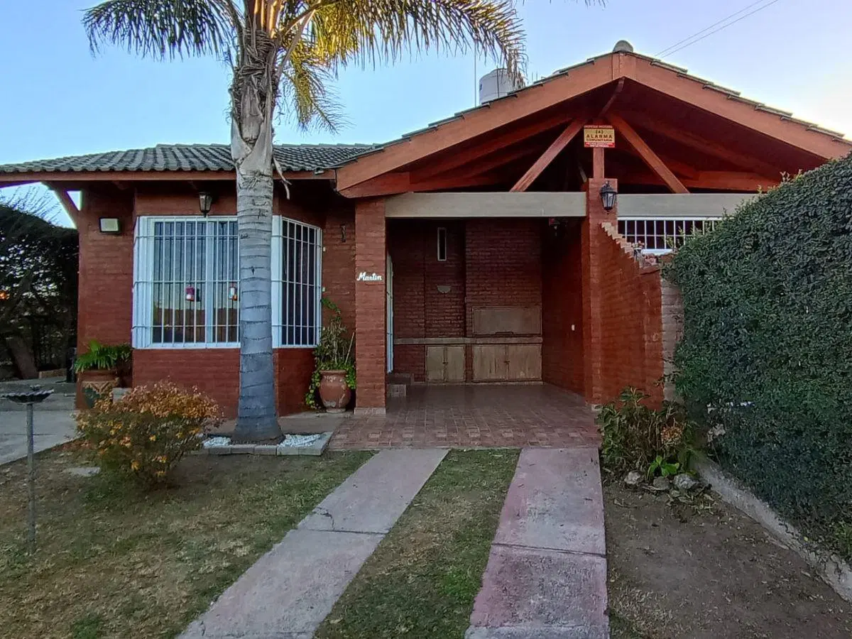 Alquiler Anual en San Antonio de Arredondo, dos dormitorios. 4