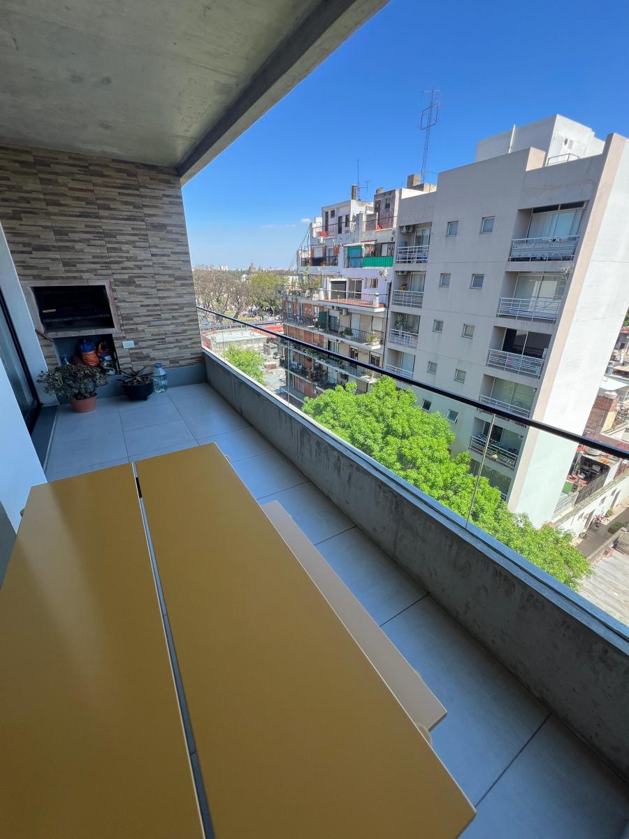 Departamento 3 Ambientes con Parrilla y Cochera - Venta Directa 1