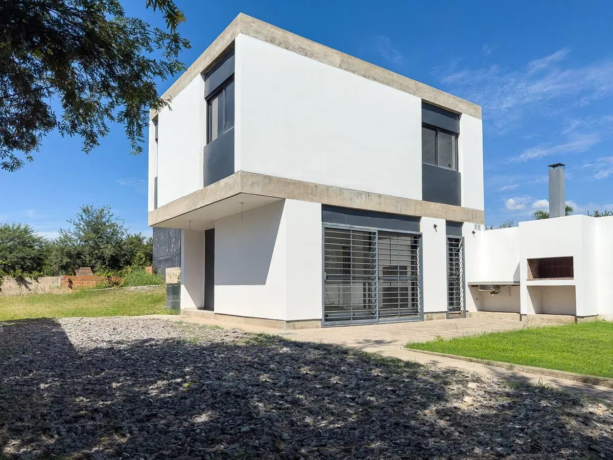 Encantador Duplex de dos dormitorios a estrenar en Cuesta Colorada. 2