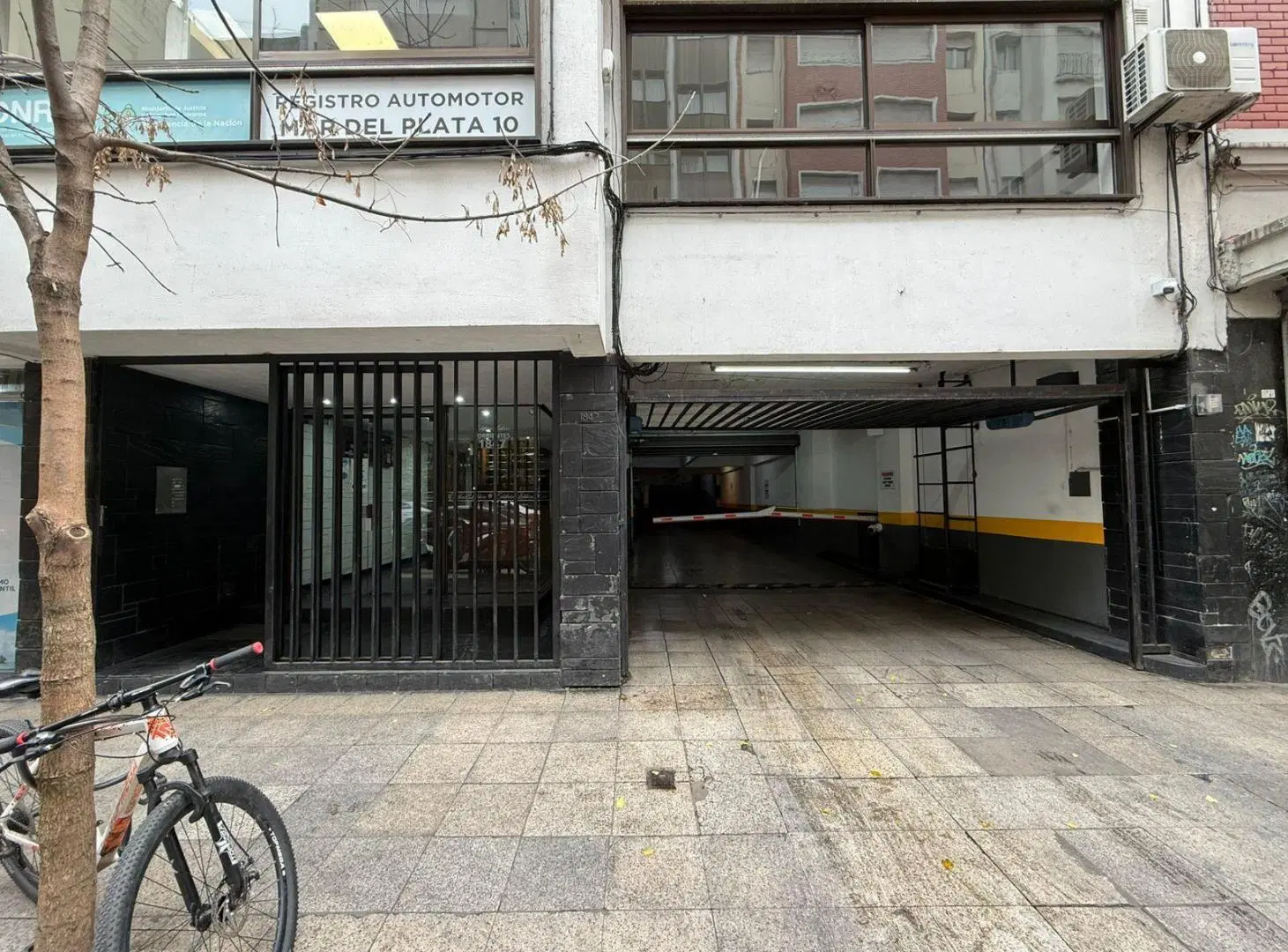 Cochera en alquiler mensual zona centro Mar del Plata 5