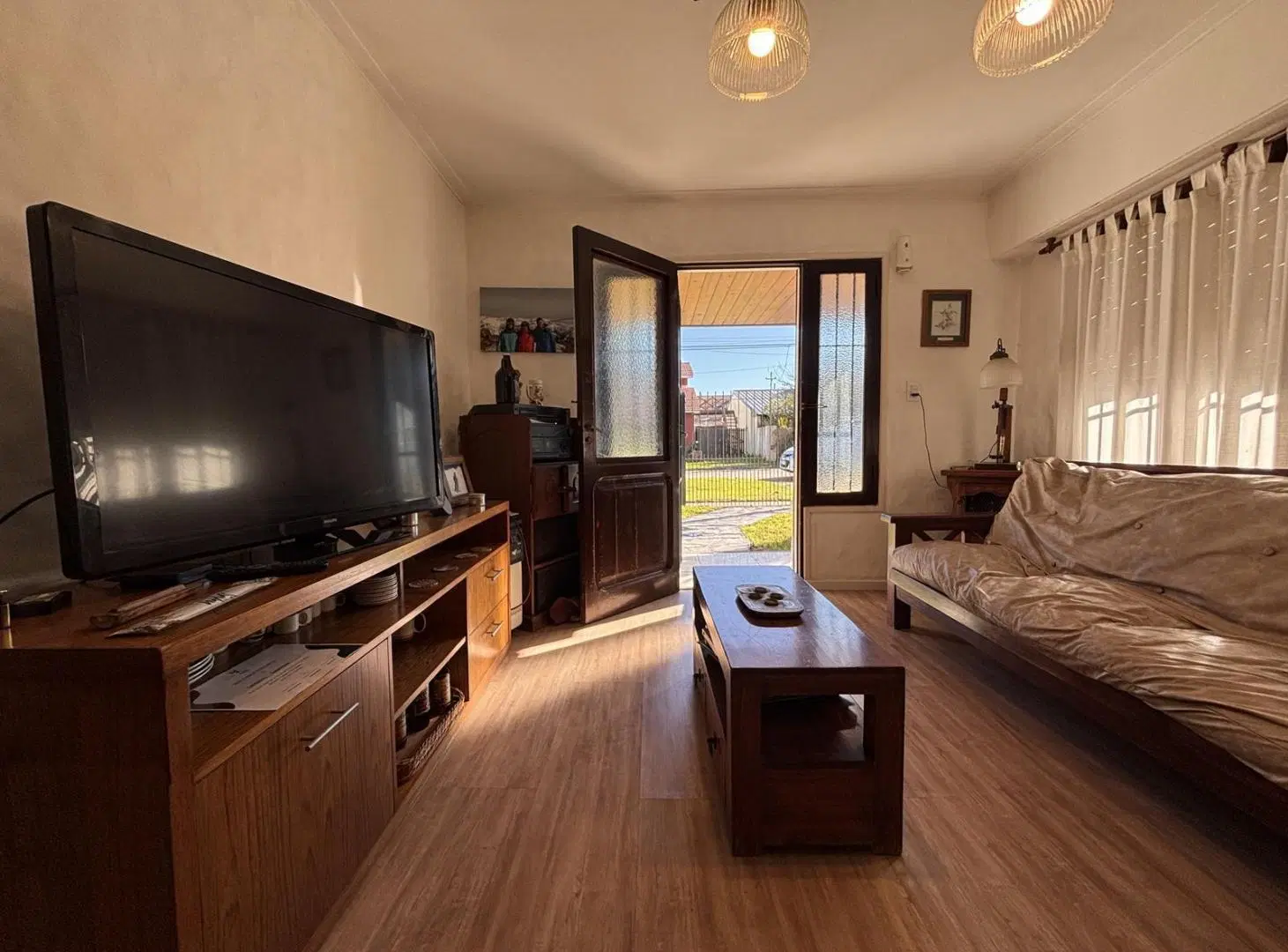 Venta chalet 4 ambientes, zona Zacagnini. A metros de la costa. Jardin, garage y parrilla 2