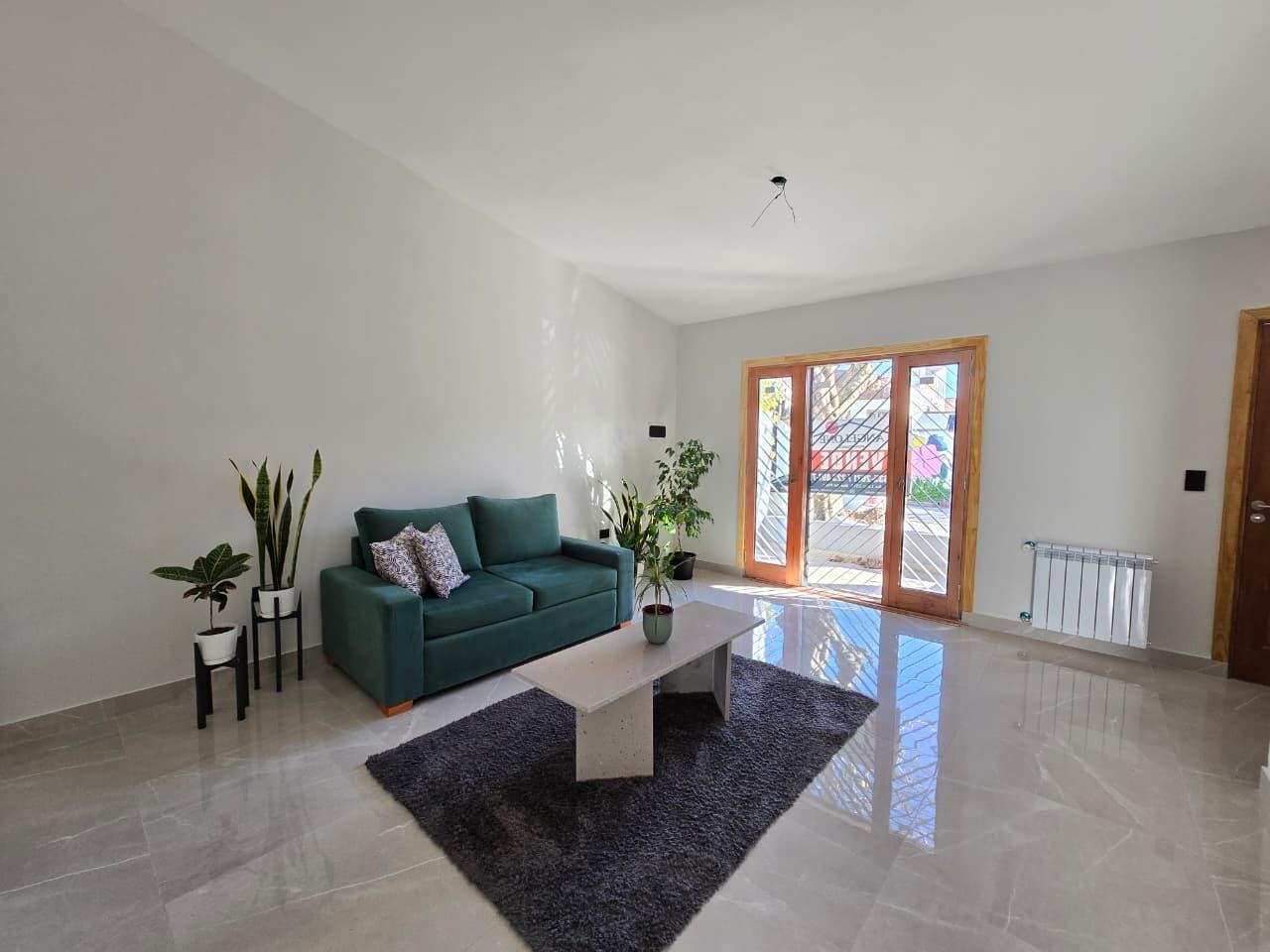 Casa en PH en venta, zona Nueva Pompeya. Apto credito