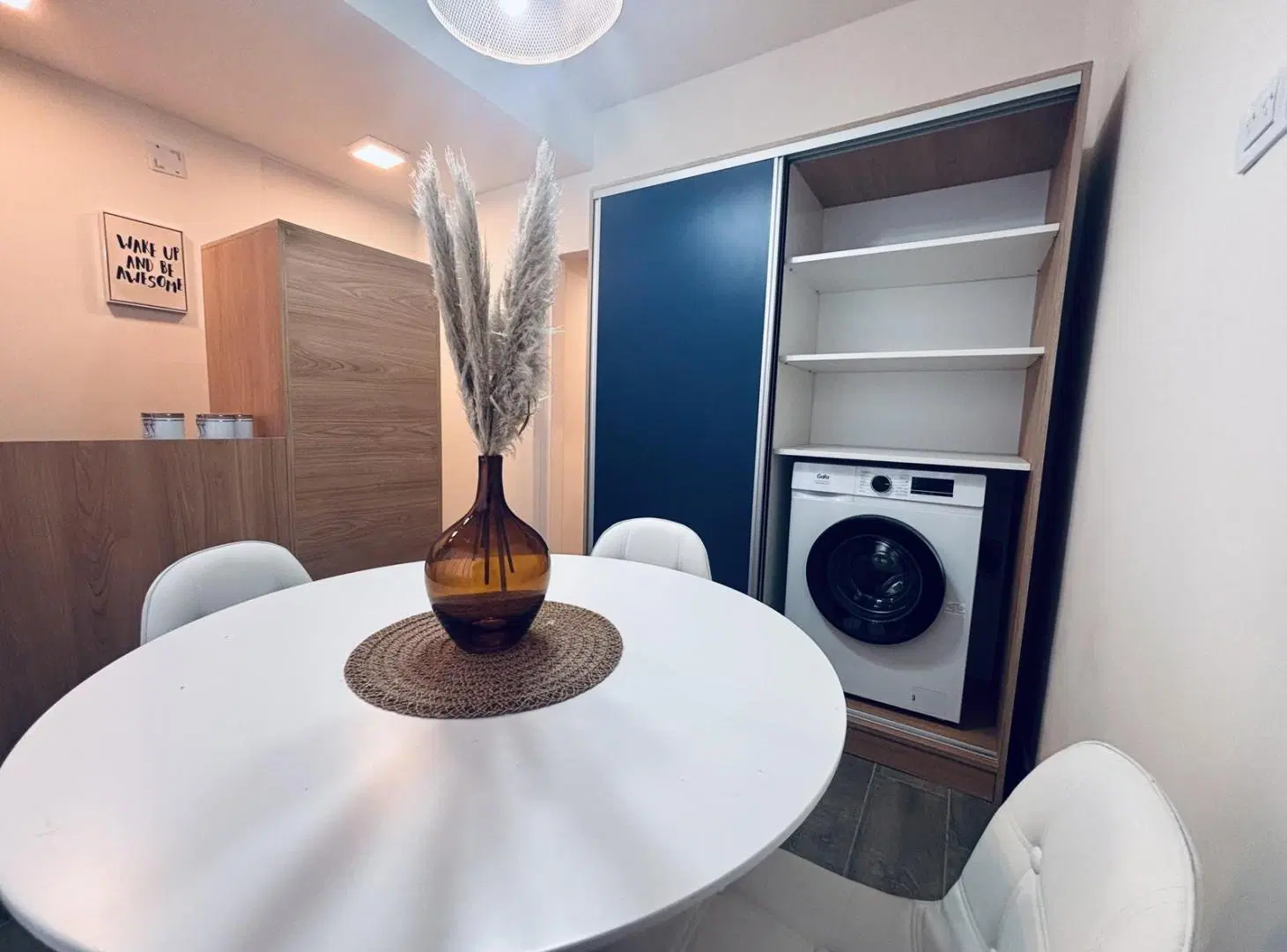Venta departamento dos ambientes, zona centro. Reciclado y amoblado 3
