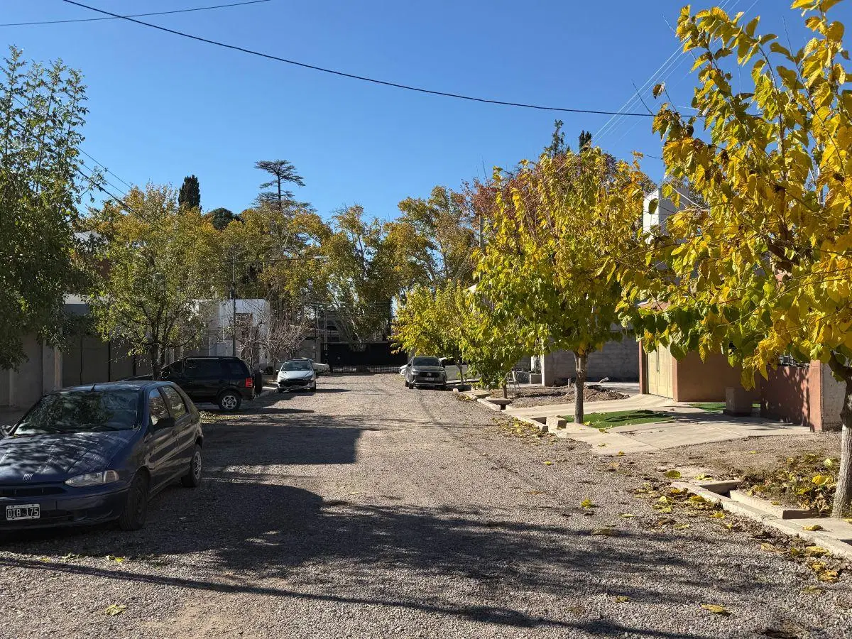 VENDEMOS LOTE EN CALLEJON PRIVADO 5
