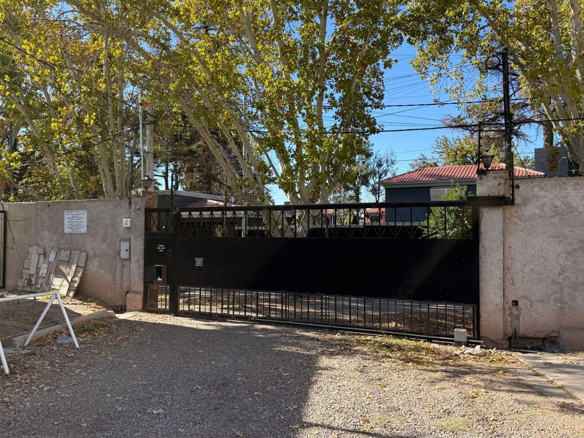 VENDEMOS LOTE EN CALLEJON PRIVADO
