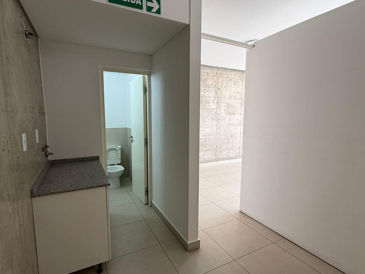 Foto de alquilamos local comercial, imagen 3