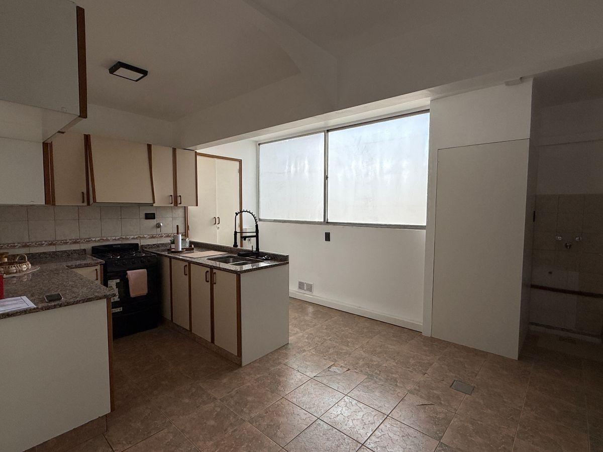 Foto de DEPARTAMENTO ALQUILER PEATONAL SARMIENTO, imagen 2