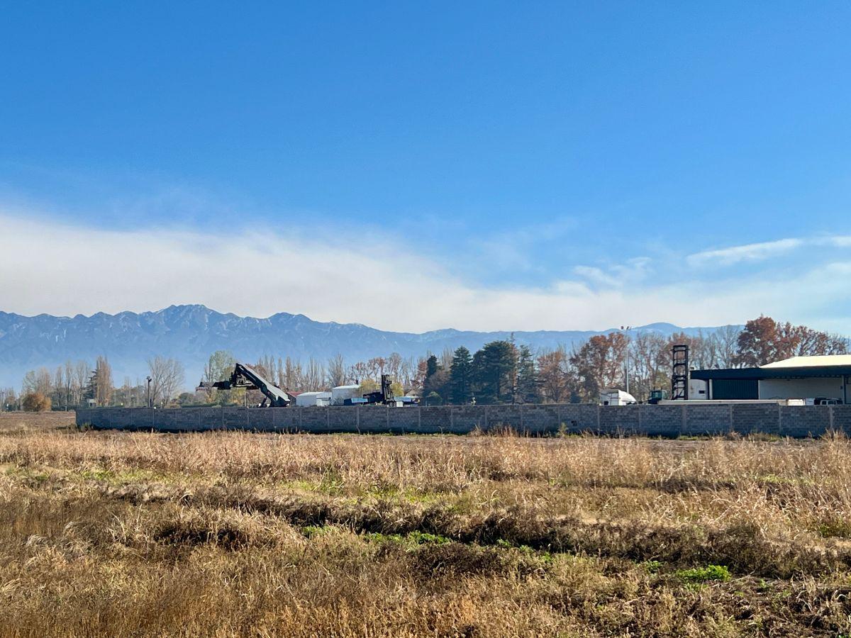 Foto de Venta terreno Ruta 40 y Olavarria, lujan de cuyo, imagen 1