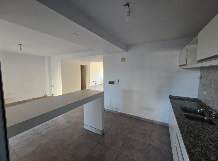 LA CATALINA DUPLEX 3D 3B ESTAR GALERIA CERRADA JARDIN 2