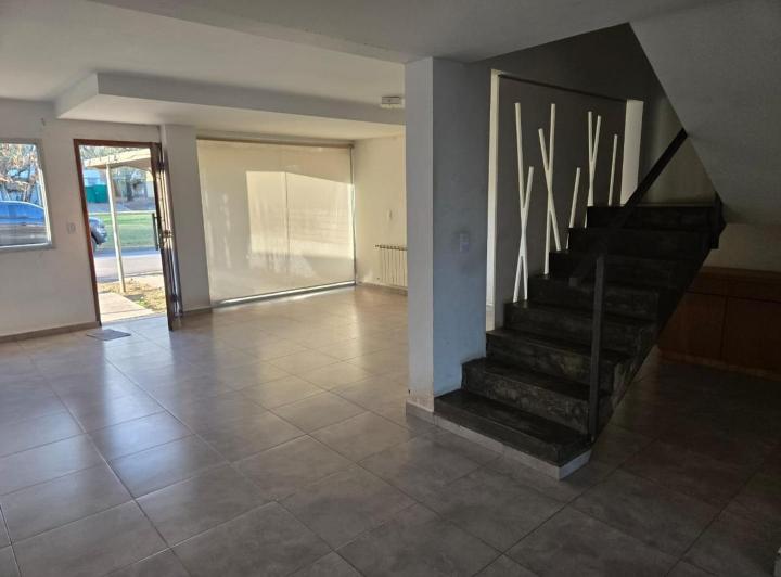 LA CATALINA DUPLEX 3D 3B ESTAR GALERIA CERRADA JARDIN 3