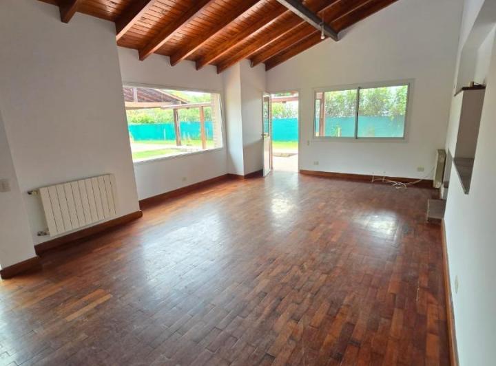 CASA 3 DORMITORIOS 2 BAÑOS QUINCHO JARDIN PISCINA 5