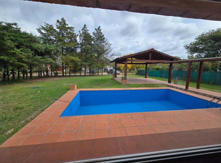 CASA 3 DORMITORIOS 2 BAÑOS QUINCHO JARDIN PISCINA 4