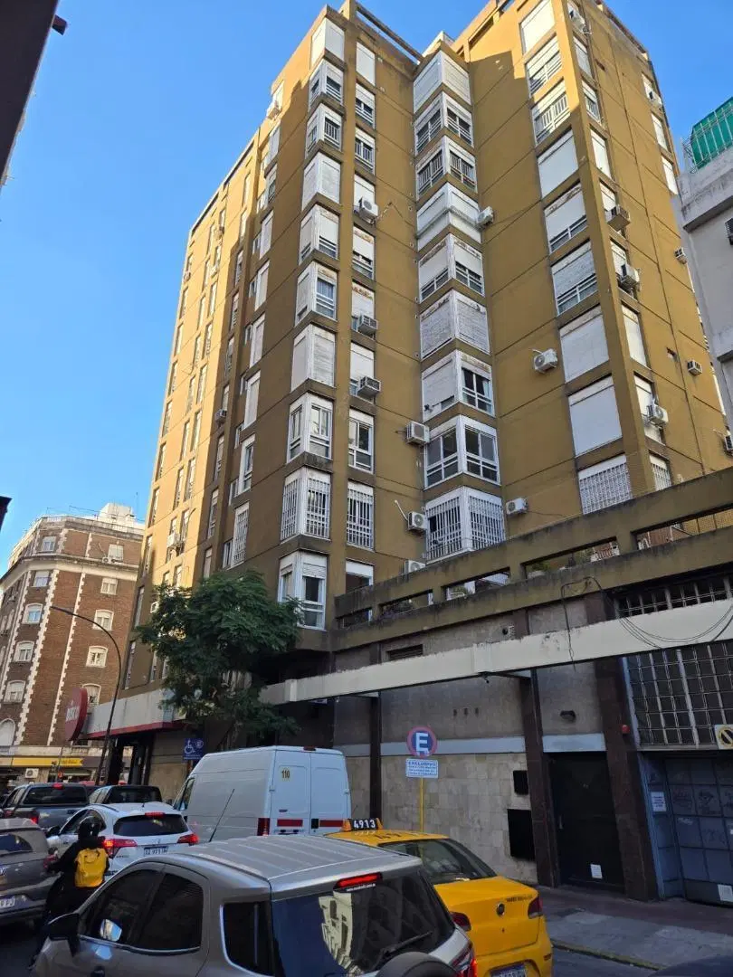 EXCELENTE DEPTO 3 DORM + DEP SERV 3 BAÑOS MUY AMPLIO Y LUMIN 2