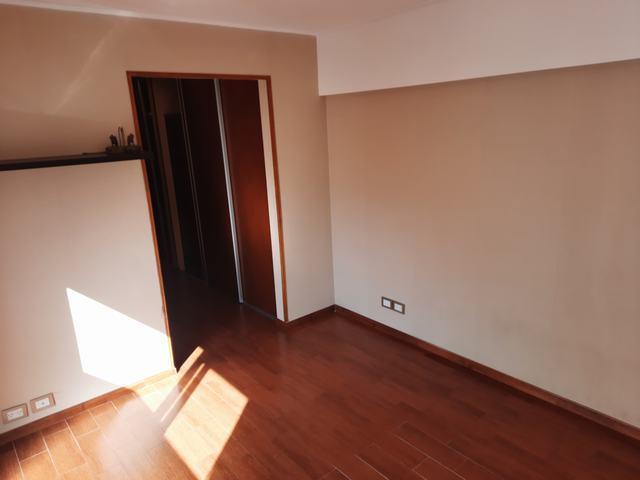 Moderno y Lujoso Piso de 5 Ambientes, con Dependencia, Cochera y Baulera 4