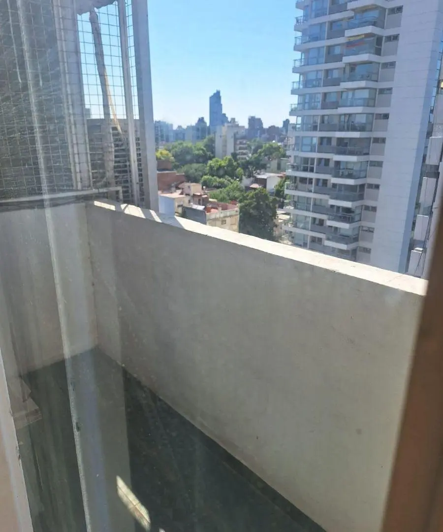 Vedia y Av. Cabildo. Departamento apto profesional en excelente ubicacion. 4