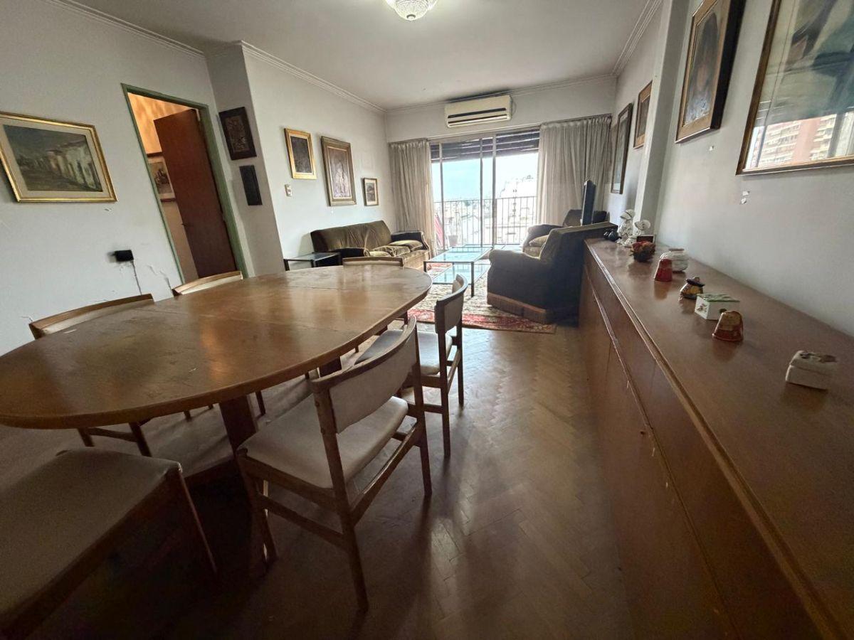 Foto de Semipiso de 4 Ambientes con Dependencia y balcon, frente a Plaza, imagen 3