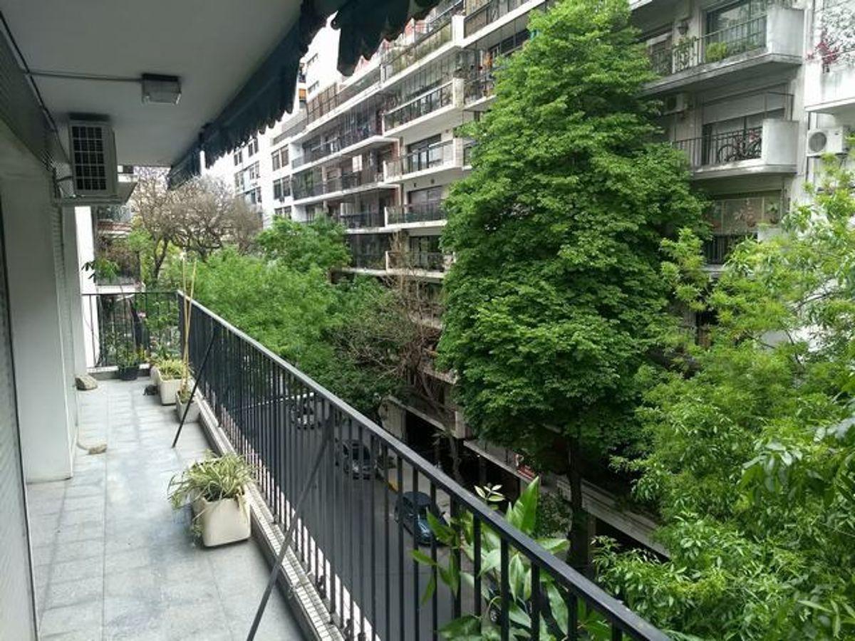 Foto de Amplio Departamento, 4 Amb. C/ Balcon Al Frente, Dep. Serv. y, imagen 1